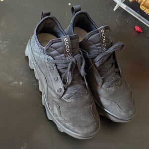 ECCO Women’s Dark Sneakers